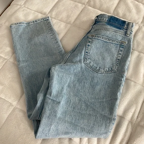 Abercrombie & Fitch Ultra High Rise 90s Straight Jean size 26XS - Picture 8 of 8